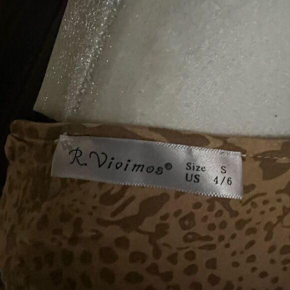 R.Vivimos Dress  - Picture 2 of 3